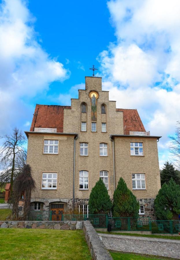 Domus Mariae Gietrzwald Hostel Exterior photo